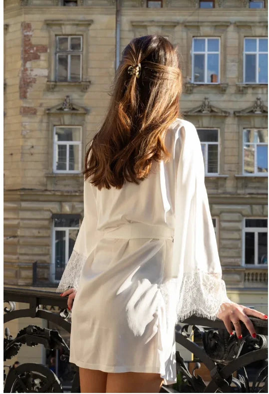 Long Silk Robe White Boudoir Robe Silk Boudoir Robe Wedding Kimono Robe Boudoir Satin Robe with Feathers Bride Wedding Dressing