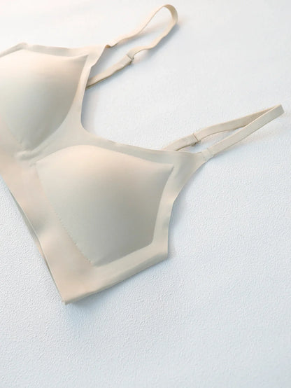 Soft Support Seamless Underwear Comfortable Gathering No Steel Ring Collection Light Thin Breathable Bra Style