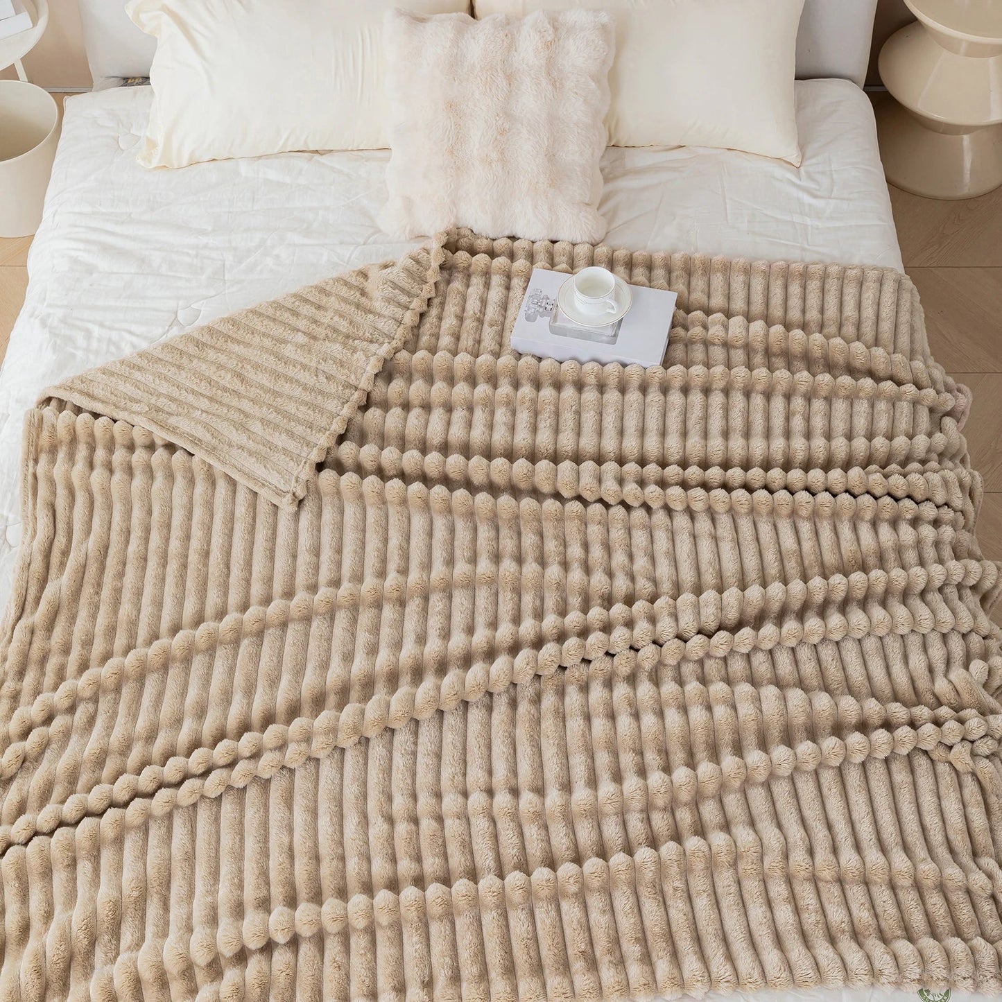 1pc flannel blanket - soft, comfortable, warm nap blanket, Christmas exquisite gift blanket, available in multiple colors