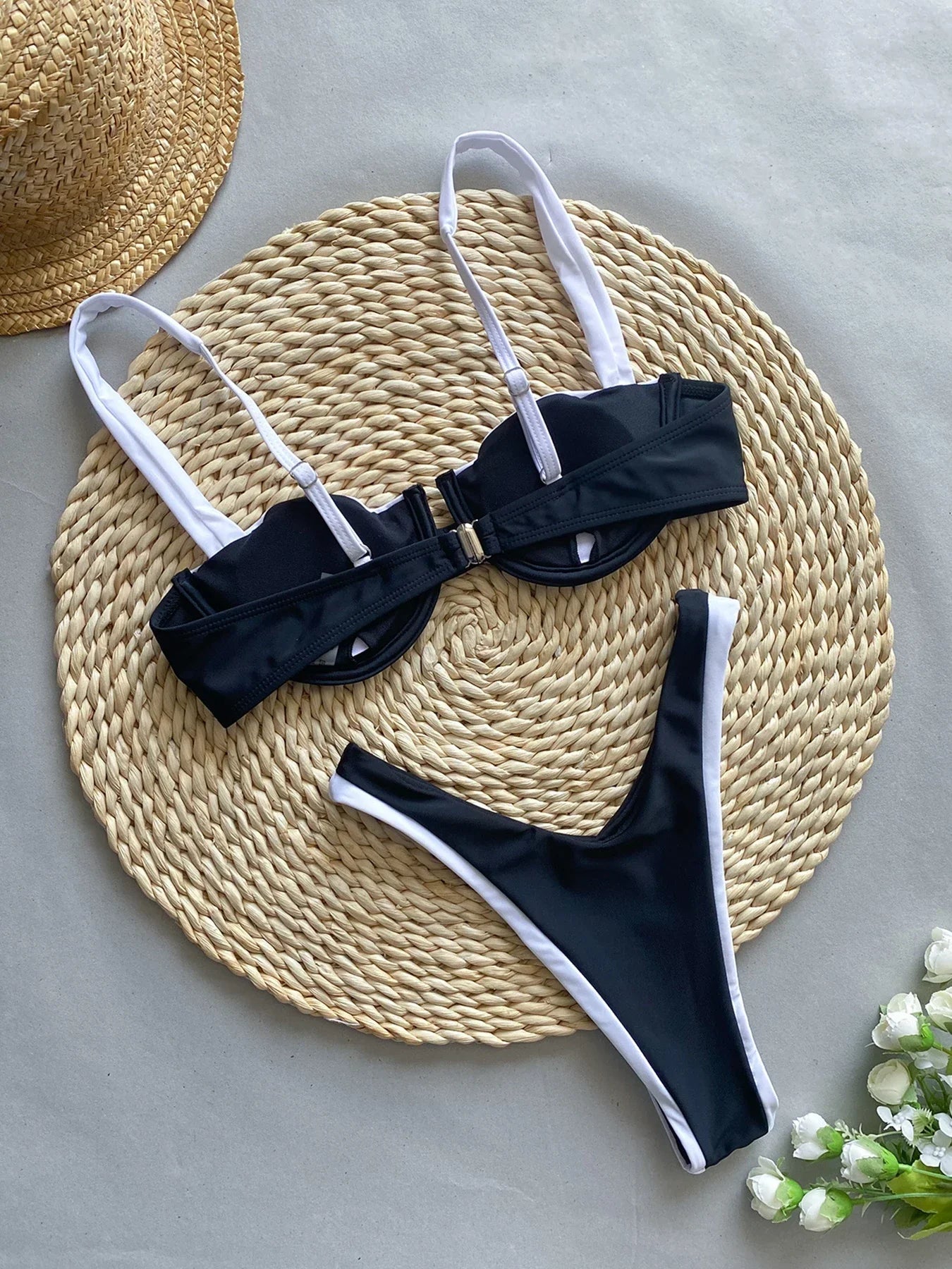 2025 New Sexy Black And White Patchwork Bikini Set Swimsuit For Women Push Up Swimwear Female Two Pieces Bathing Suit Beachwear