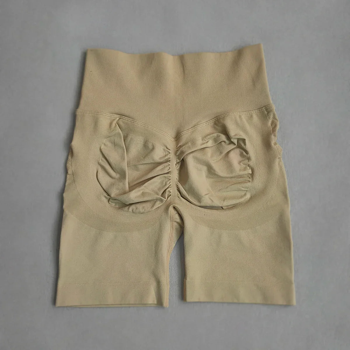 Yoga Shorts Women Sports Shorts Seamless Gym Workout Shorts High Waist Push Up Fitness Sports Shorts Cycling Shorts
