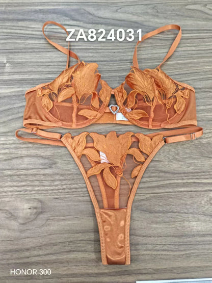 Transparent Floral Two Pieces Exquisite Lace Lingerie Set Ultrathin Bra Briefs Set Solid Exotic Lingerie For Ladies 23171A