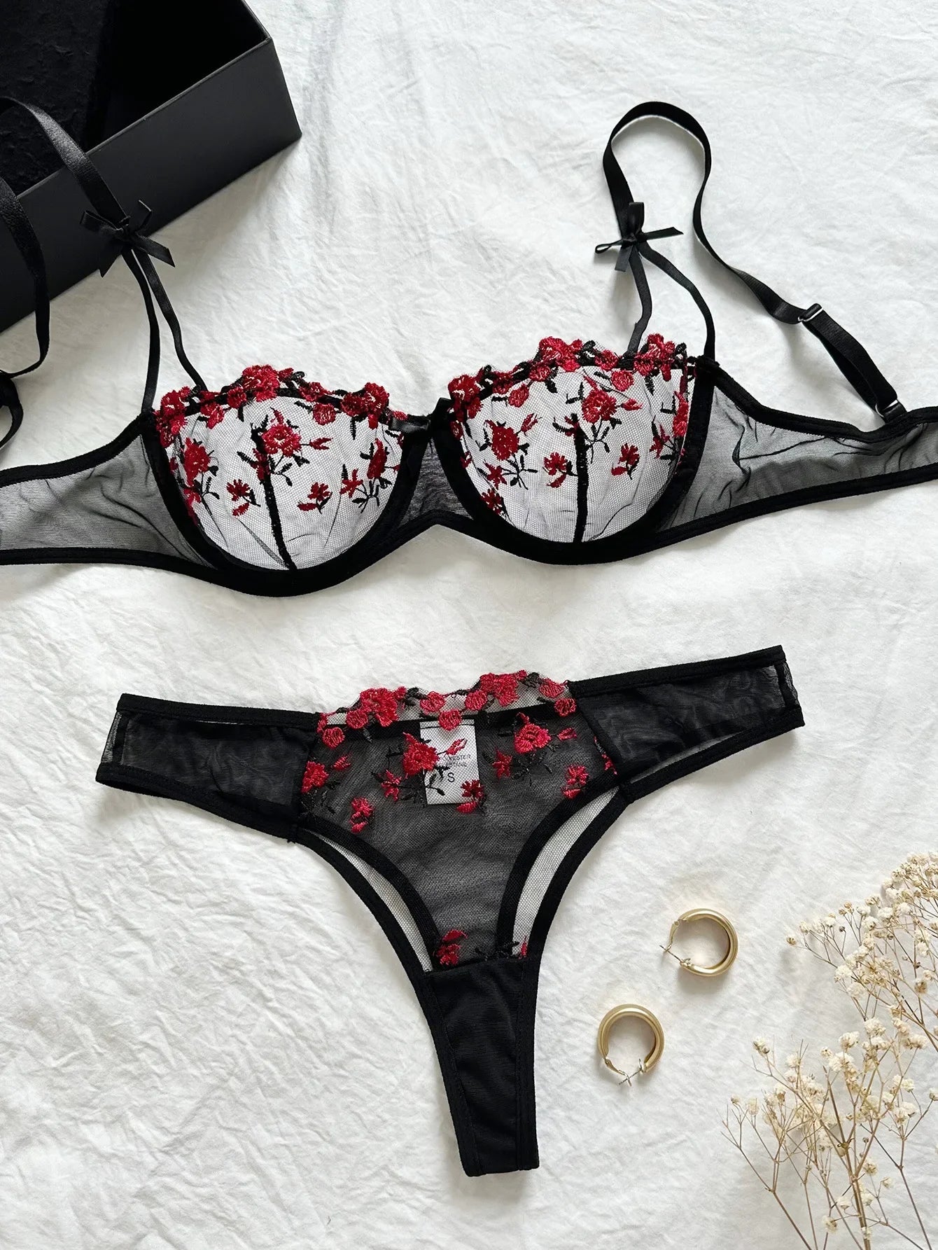 New Sexy Lace Floral Lingerie Set Women's Underwear Transparent Bra Party Sets Lace Lingerie Bra Set Underwear Set S-XL Size